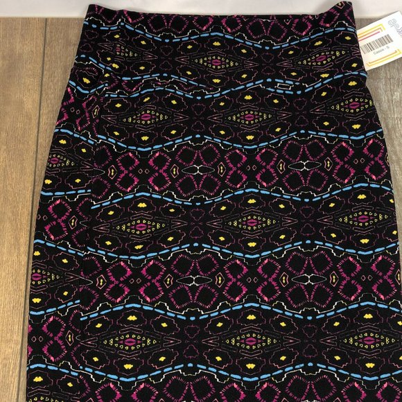 LULAROE CASSIE SIZE S‎ (NWT) - Picture 1 of 2